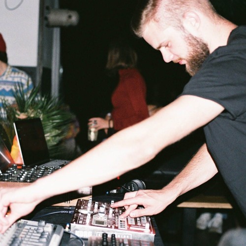 27.09.19 ~  bekø LIVE