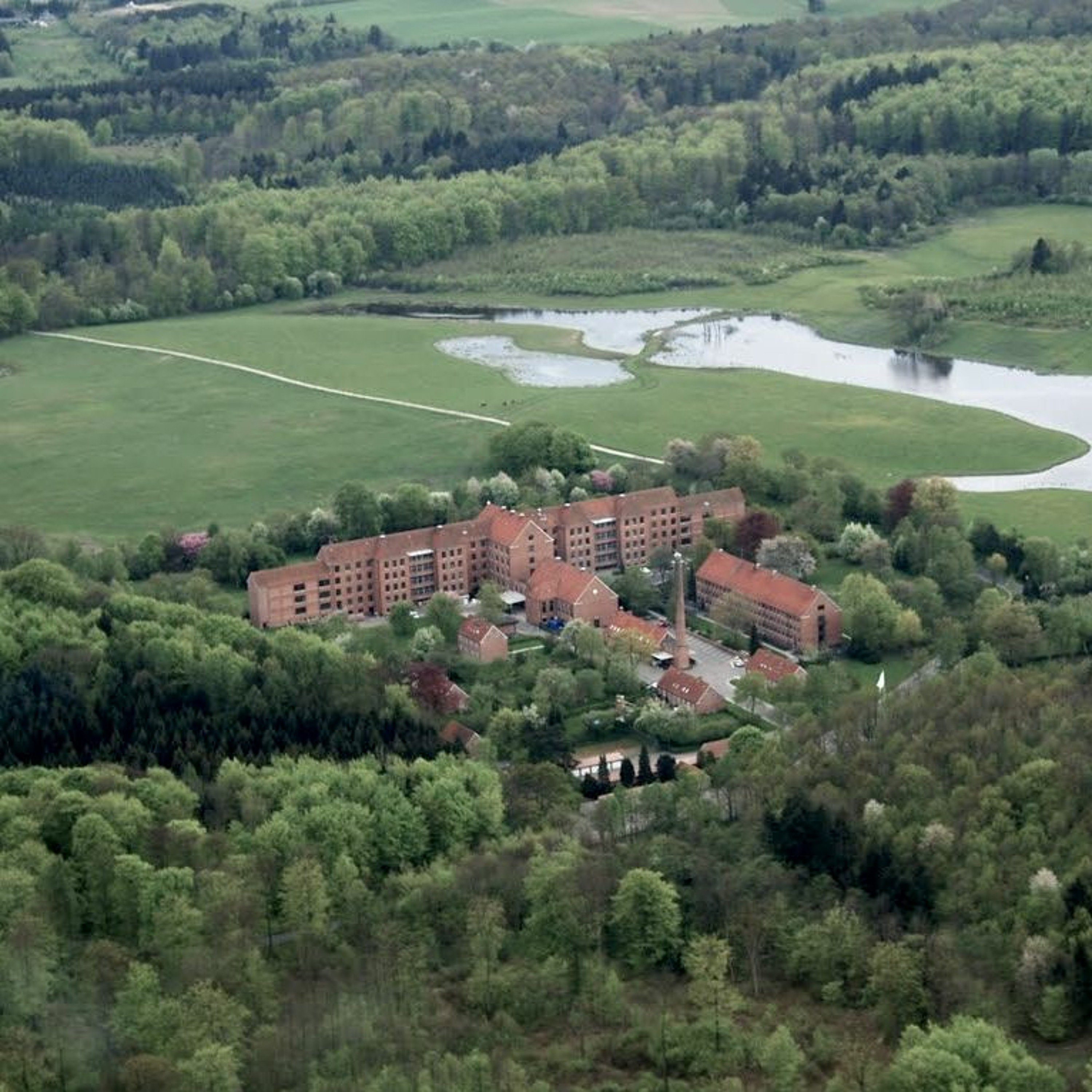 Avnstrup - A Deportation Camp and a link in the Danish Deportation Chain episode artwork