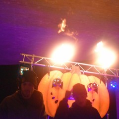 TheRosenfelders aka Nexat2000&Rose - TheLastTunnel Halloween19