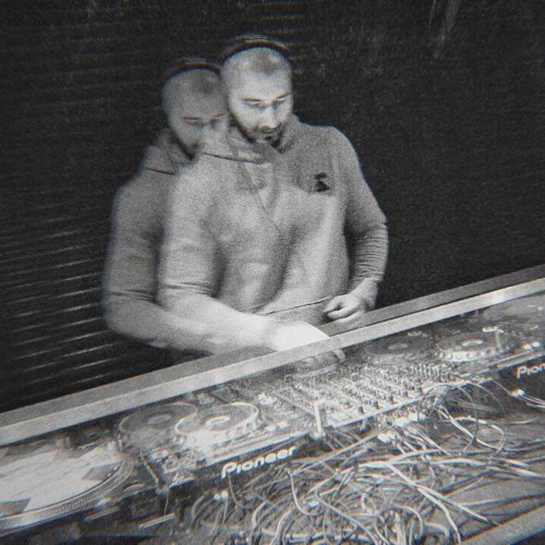 P O D C A S T S / L I V E