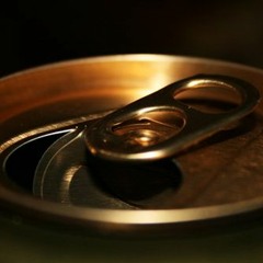 Dousnbiar saufn (Dosenbier saufen)