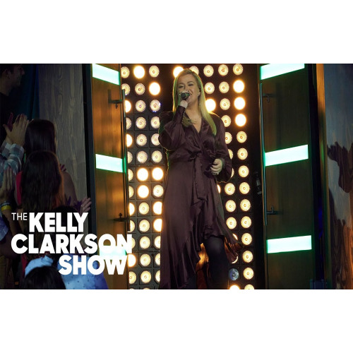 Chandelier (Sia Cover) | Kellyoke | The Kelly Clarkson Show