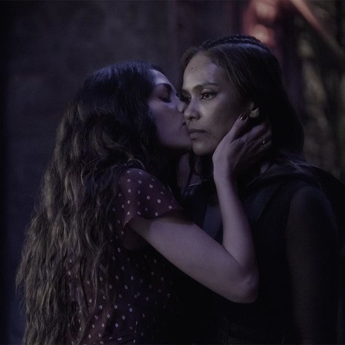 𝐰𝐞'𝐫𝐞 𝐬𝐢𝐧𝐧𝐞𝐫𝐬