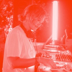 Violet at Dekmantel Selectors 2019