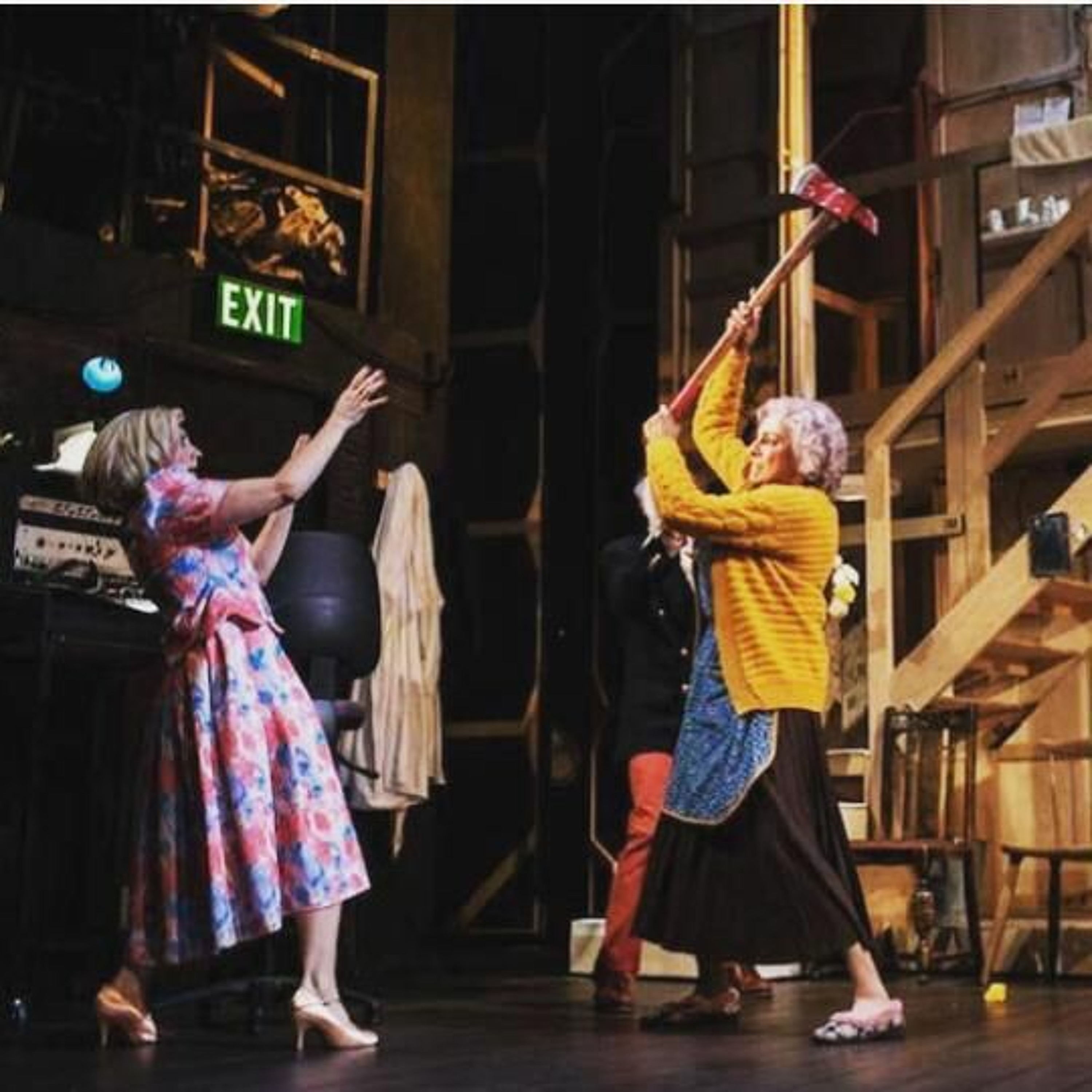 Noises Off 2019 - Laughs At Garrick Theatre episode artwork