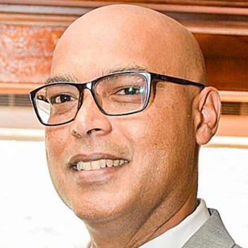 Listen to playlists featuring Ce dimanche à Notre-Dame de Mont Roches ...