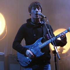 Arctic Monkeys - Mardy Bum (Live at Glastonbury Festival 2007)