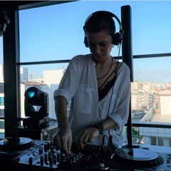 Bekçiler Geçerken Sesi Kısmalıyız