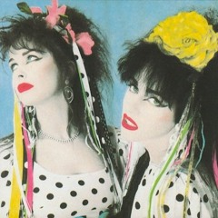 Strawberry Switchblade - Nothing Changes