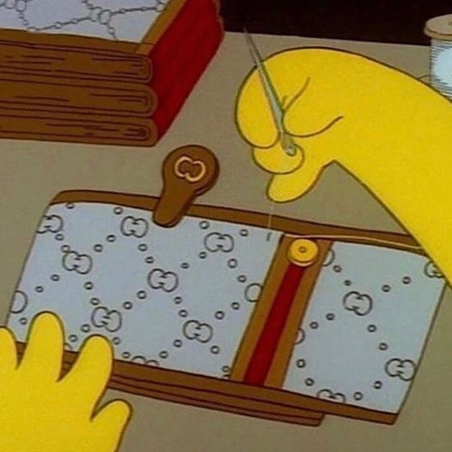 AK4 20 - - -- ELLA SE ARREBATA