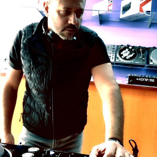 MIKE MT -9-