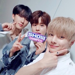 My Universe - Jeongin and Seungmin (Feat. Changbin)