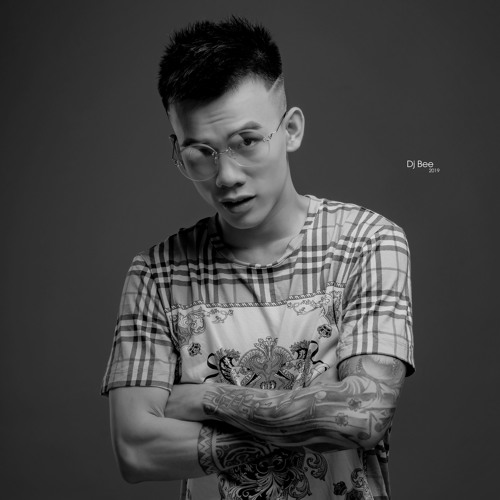 Hoa Vinh - Chung Ta Dung Lai O Day Thoi - Dj Bee Full