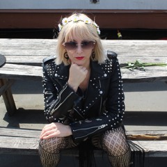 Head Above The Water (Live)