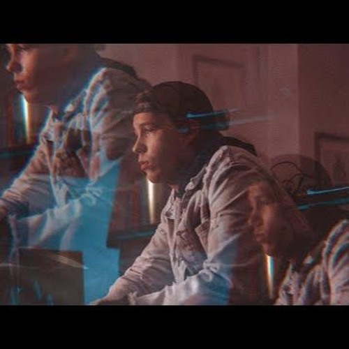 MANUEL – Messziről jöttem | Official Music Video