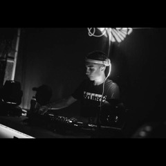 Feel The Beat - ROSEdition - JUAN QUIROGA