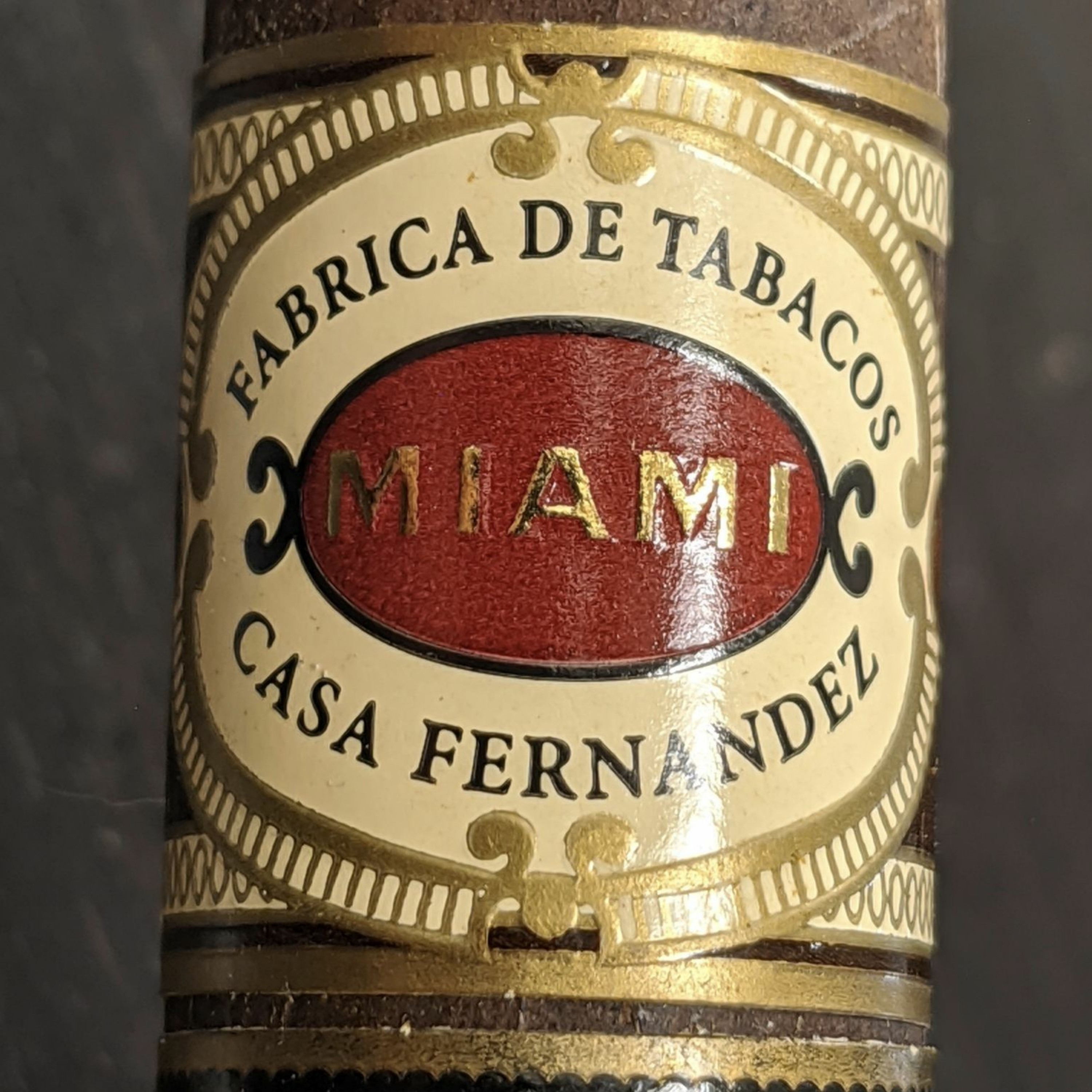 Editors' Roundtable - Casa Fernandez Miami Reserva cigars, Tesla Cybertruck, Erik goes to China