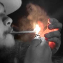 Pariah - Spark a blunt