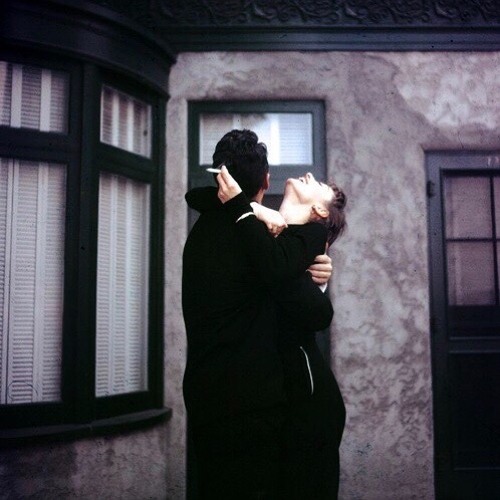 قد اللي فات واللي جاي من عمري .. بحبك