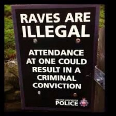 HARDCORE TECHNO HAPPINESS