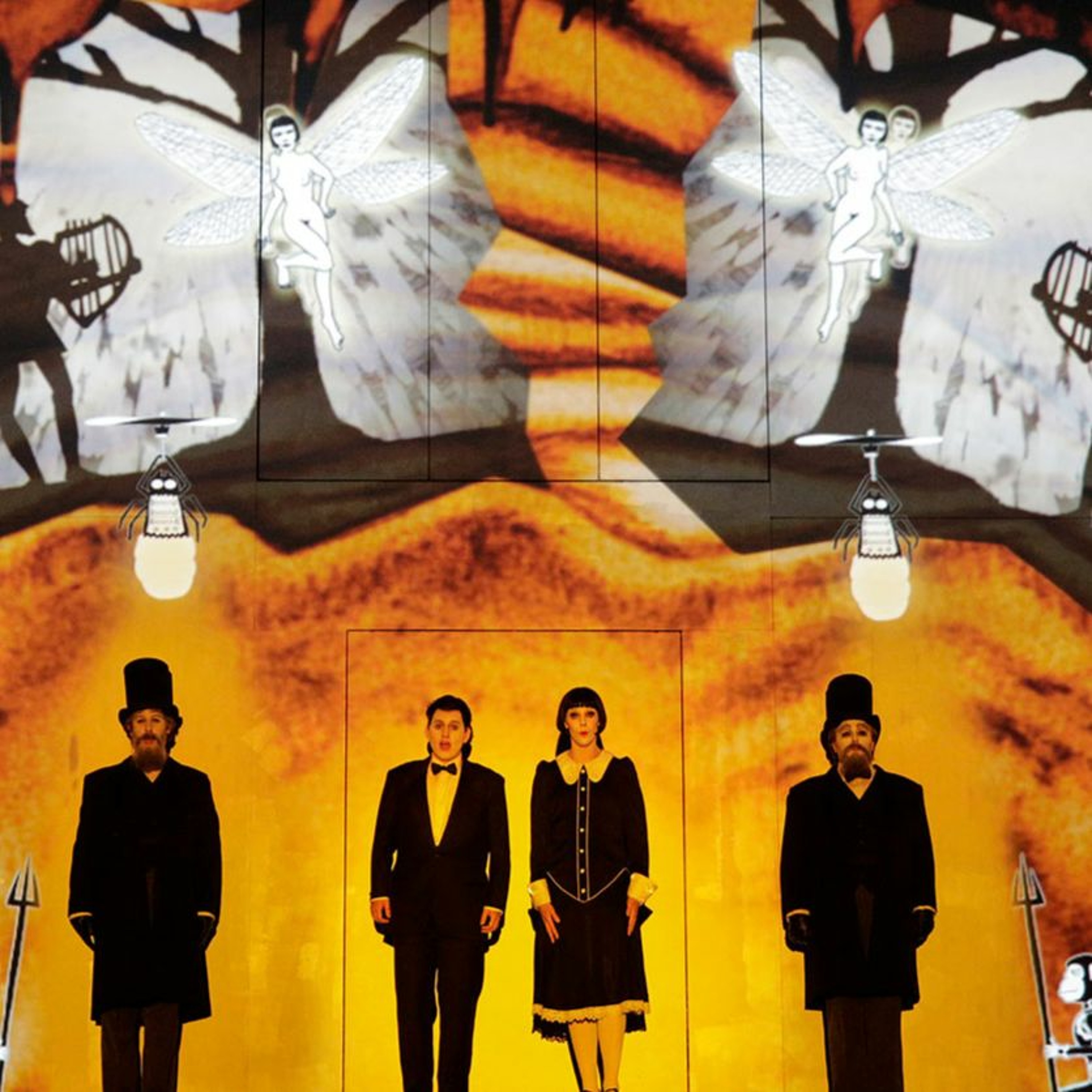 LA Opera Podcasts: Behind the Curtain