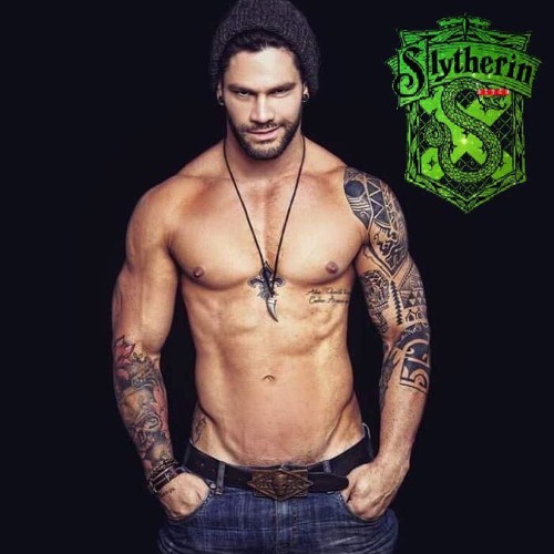 Thuan Portillo - Sonserinas Bitch