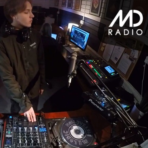 Melodic Distraction Radio: Cryptical Listening w/ Ché Wilson (December '19)