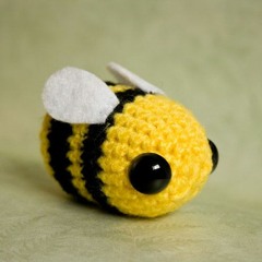 Bambee - Bumble Bee (Sweet Little Bumblebee)