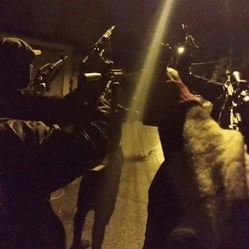 MC JV = QUANDO ELES ENTRA É Q A BALA COME VS FRADE (DJ LEZINHO) 2K19