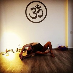 Groove Nomada - Syncing Beats with Bruno Cruz Yoga