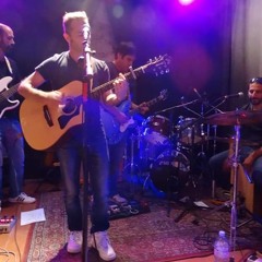 Tourne (Studio Demo)