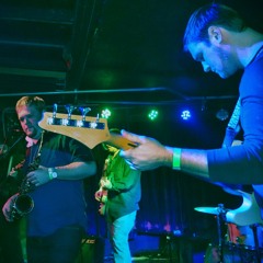 Won't Give Up The Fight (Live)