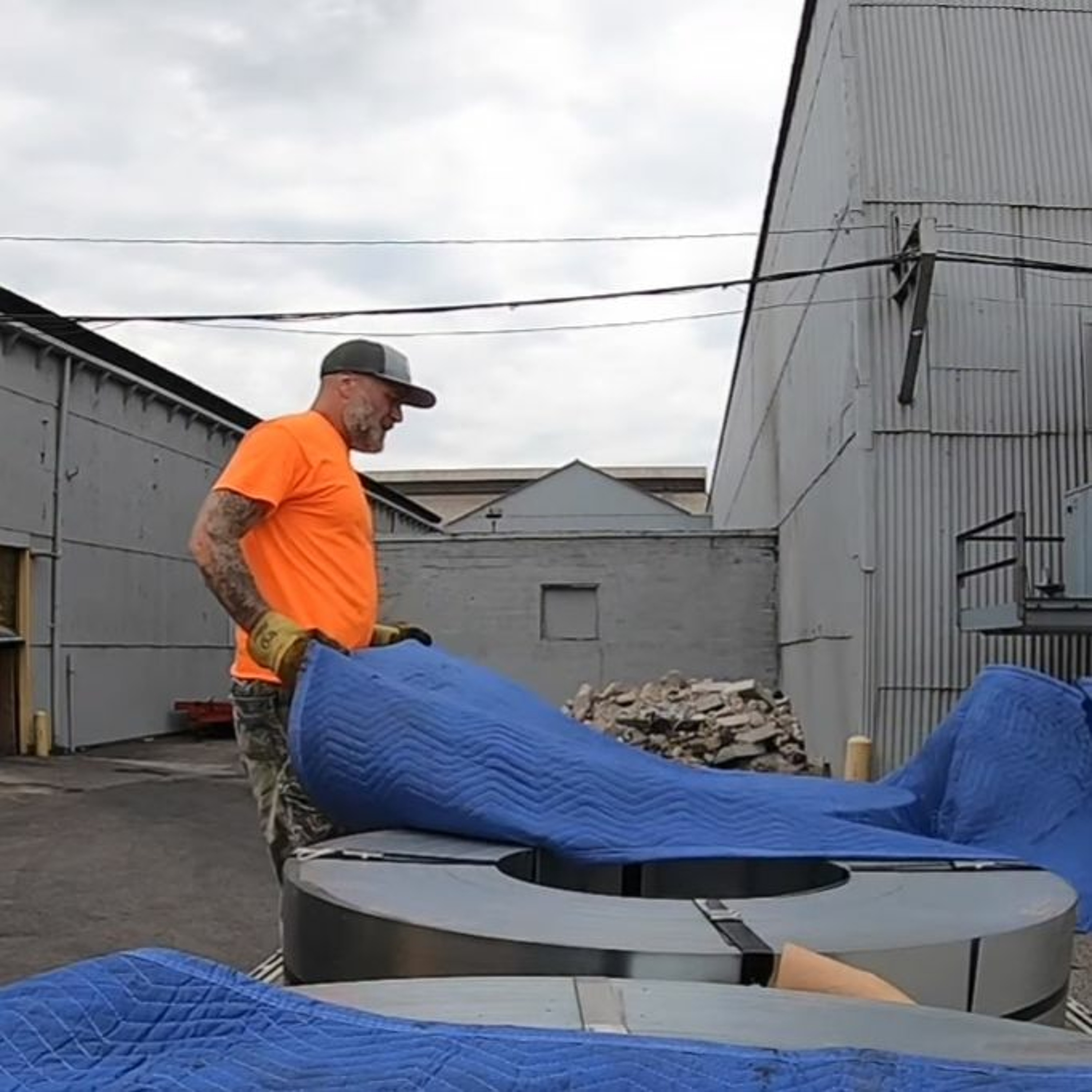 The methodical tour, by 'Choice,' from corporate America to a small flatbed fleet thumbnail