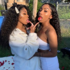 Lola and Moni (feat. Kiyy)