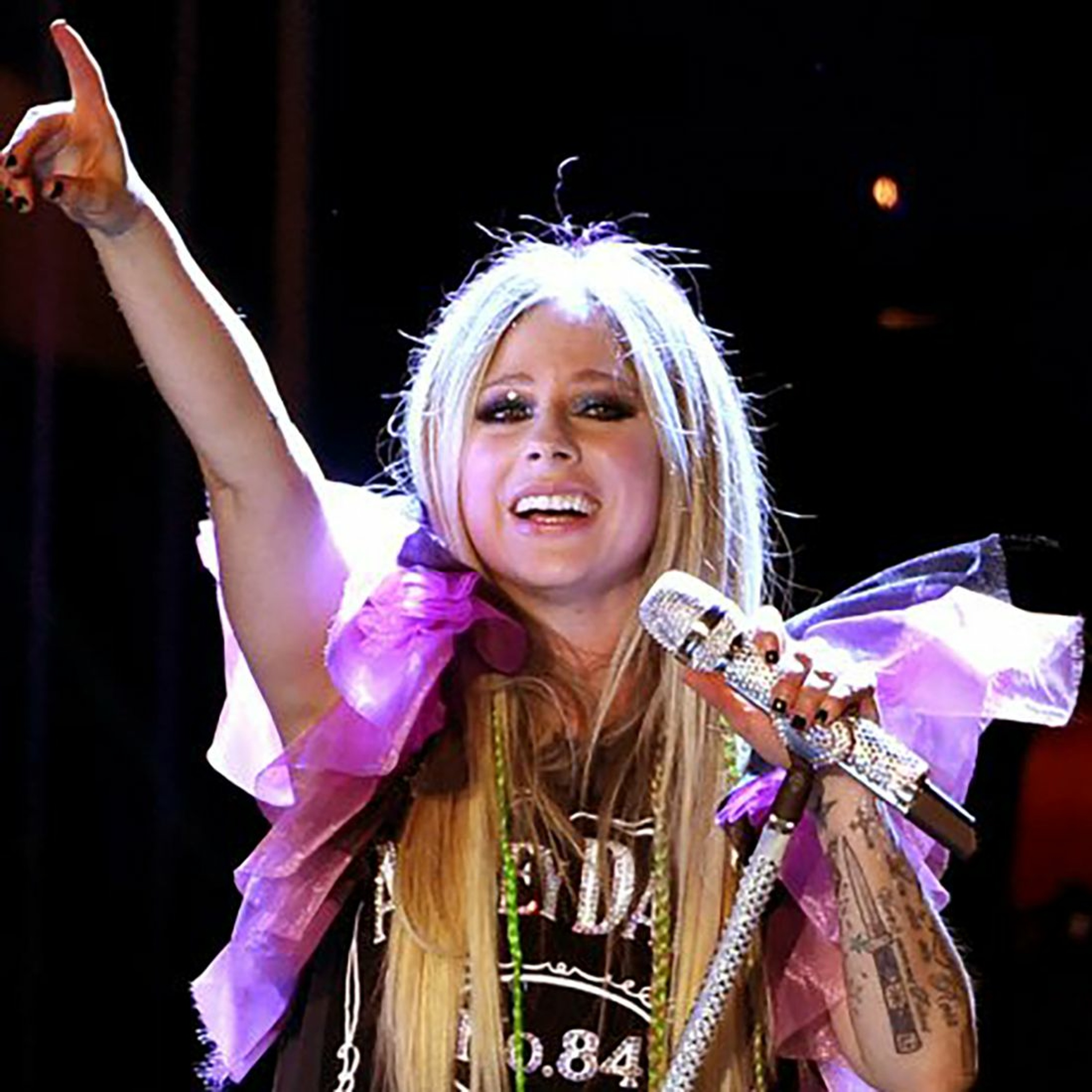 3HITSMIXED 017 - Avril Lavigne - Lovin´ You