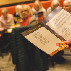 Vorweihnacht im Eiscafé