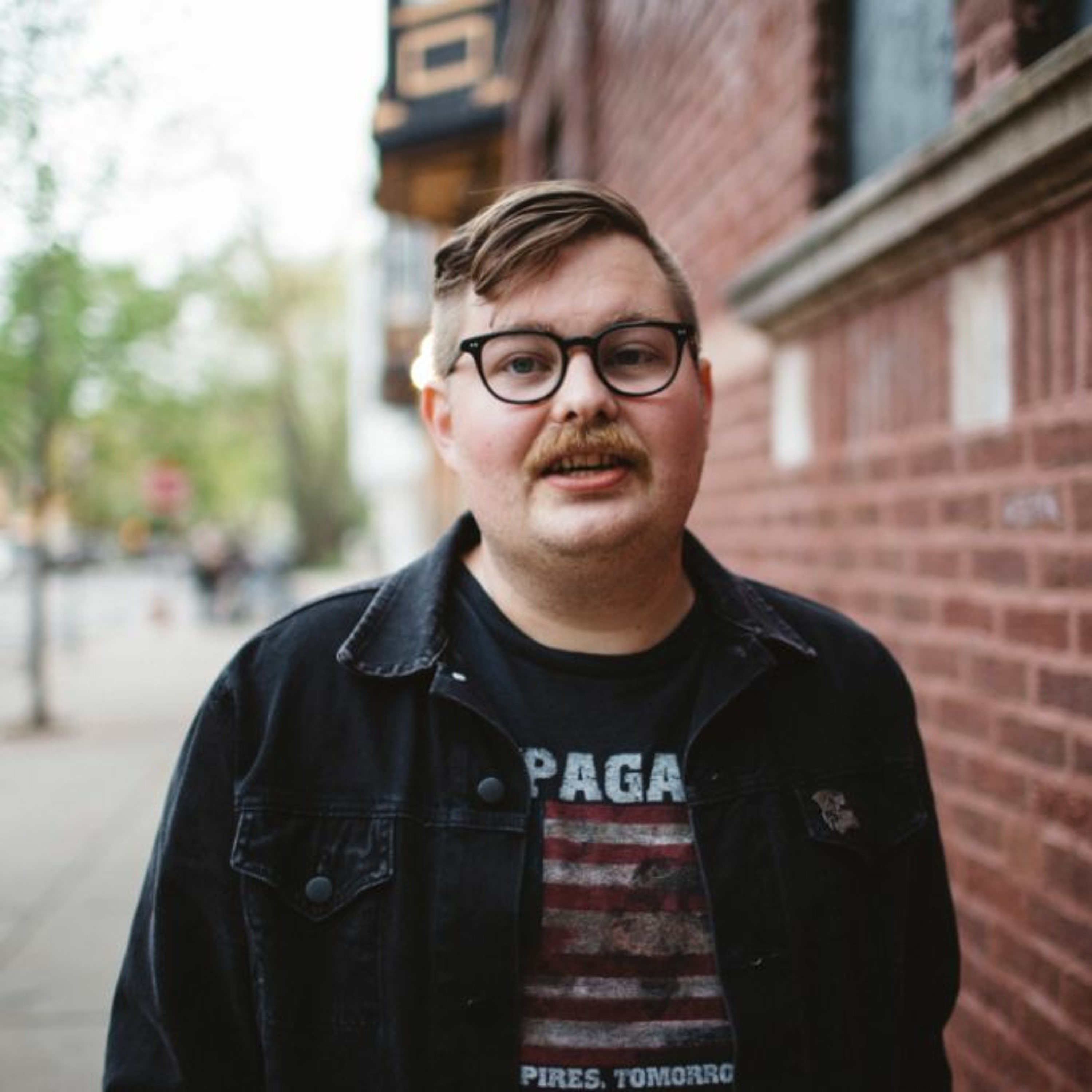 Nick Flanagan, Weakly