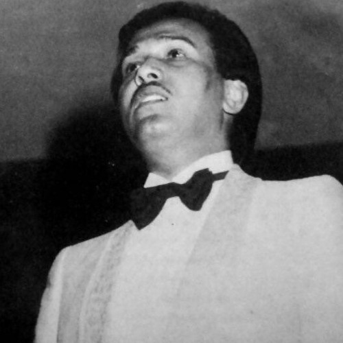 أنت دمعة خايف أبكيها وتطيح...