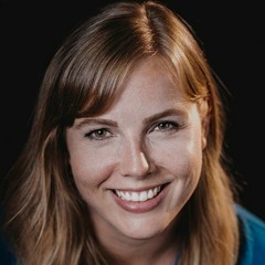 "Solitária" by Emily Everett