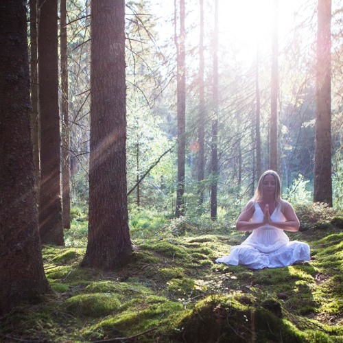 Listen to Body Love Meditation - Svenska by Mia Lehndal in Meditations  playlist online for free on SoundCloud