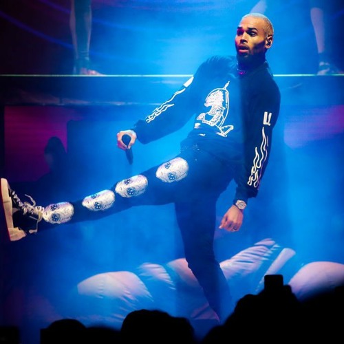 Chris Brown - Ya Playin