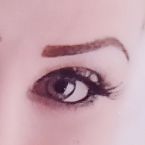 حبك في الوريد دمي ❤ عشقت عنيكي يا صبيه 😍