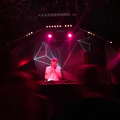 Nikiija // Völlig Verstrahlt @ Waagenbau // 21.12.19