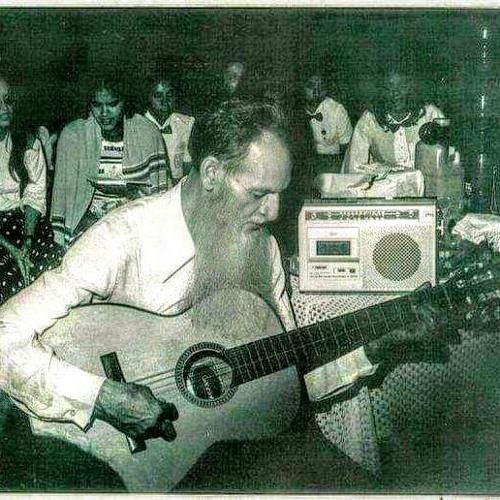 Damodara - A Lua É Tão Formosa