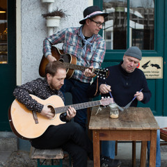Und wir tanzten auf den Schultern von Spinnern