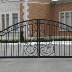 Custom Gates Builders in Toronto