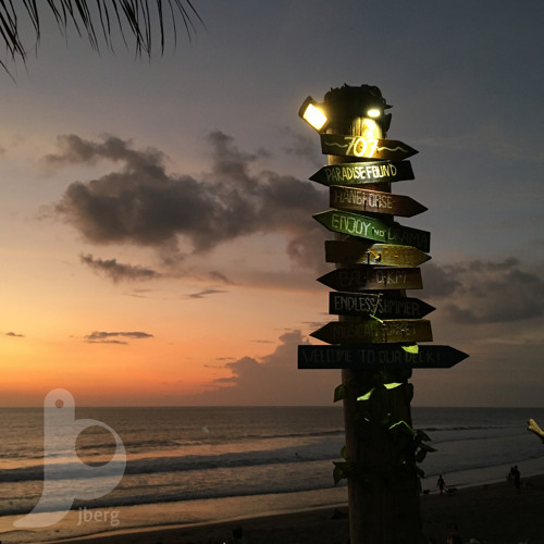 707 Beach Berm Bali Sunset 2019-12-28