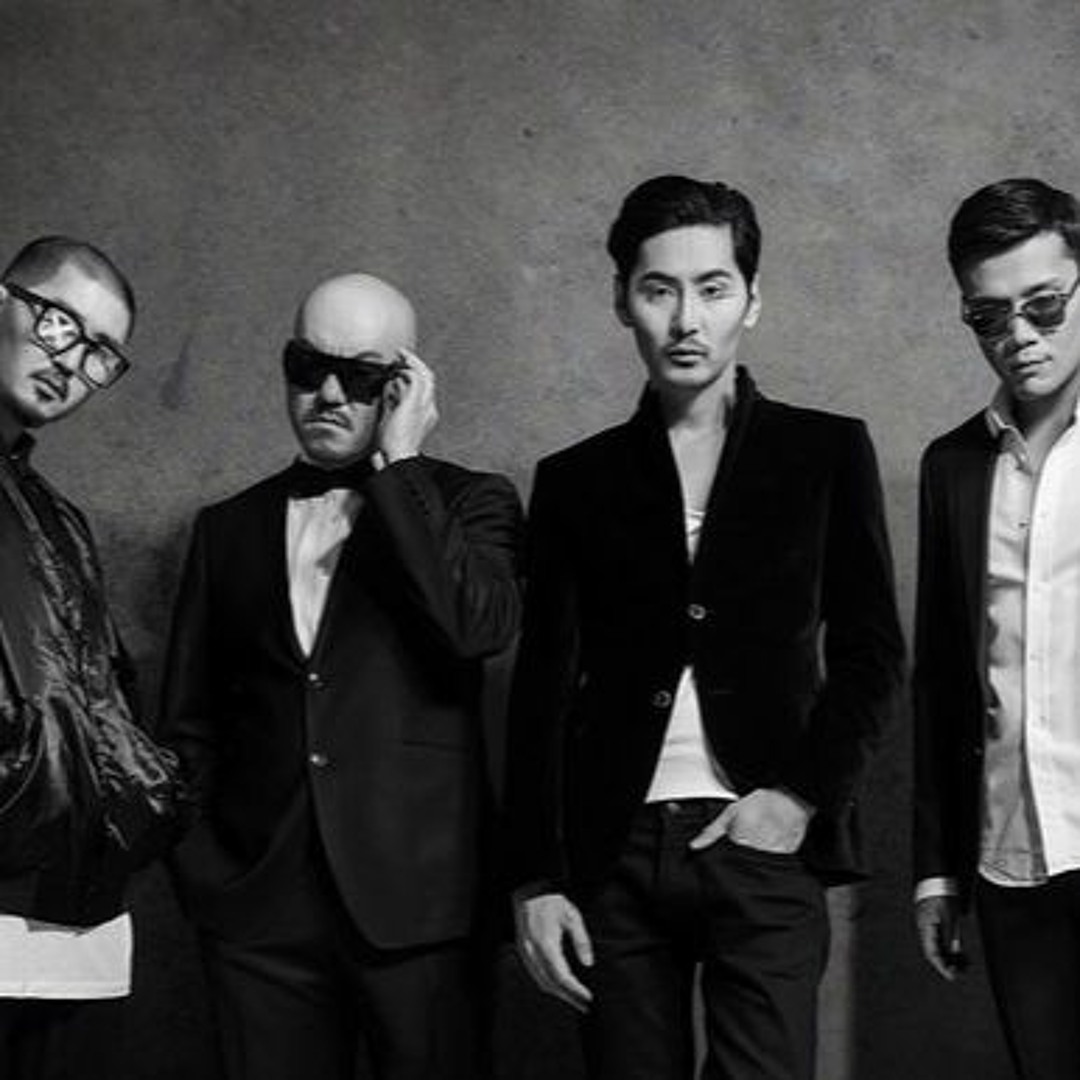 ВКонтакте желісіндегі жас ресейлік фотосуреттер