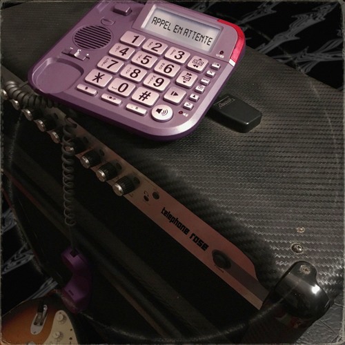Telephone Rose Appel En Attente By Arthur Albrand