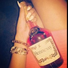 Henny Bottle - BuffetBoyz